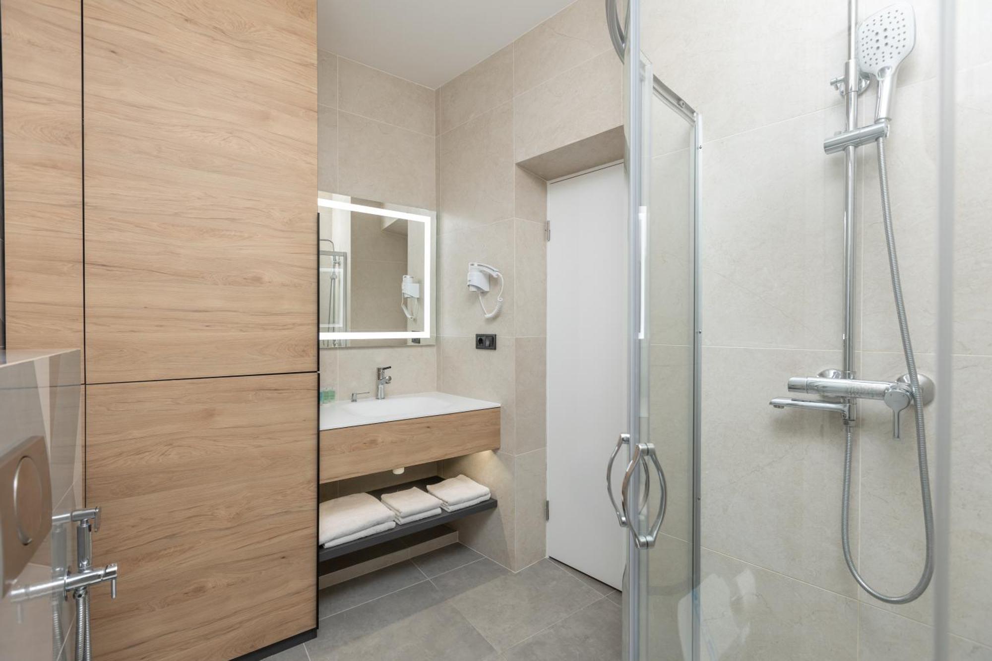 Jam Apartments Liov Exterior foto